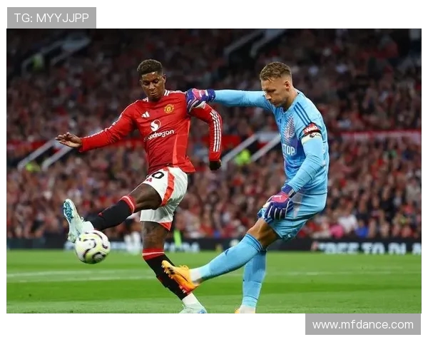 伊斯科尚未随贝蒂斯出战欧联但已脱下保护靴恢复训练状态